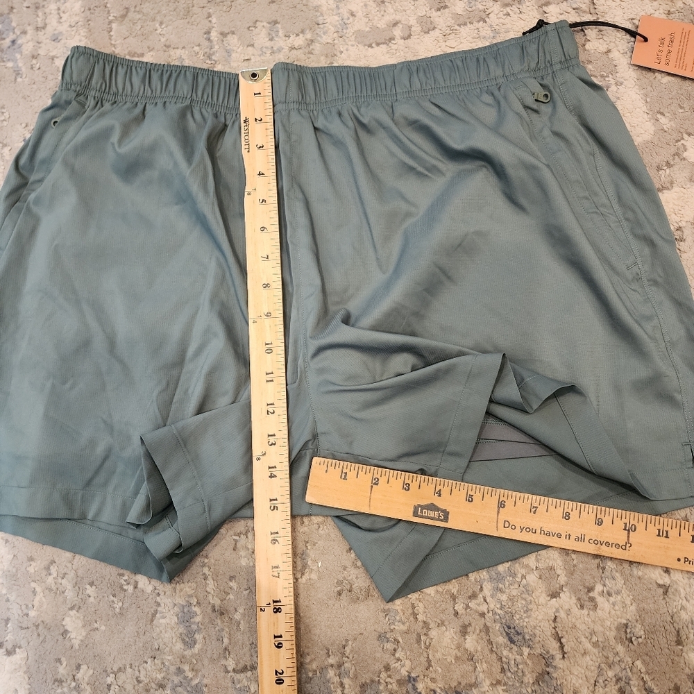 NWT Girlfriend Collective Green Lined Running Shorts Size 7 Estimated 2X/3X - Picture 15 of 15